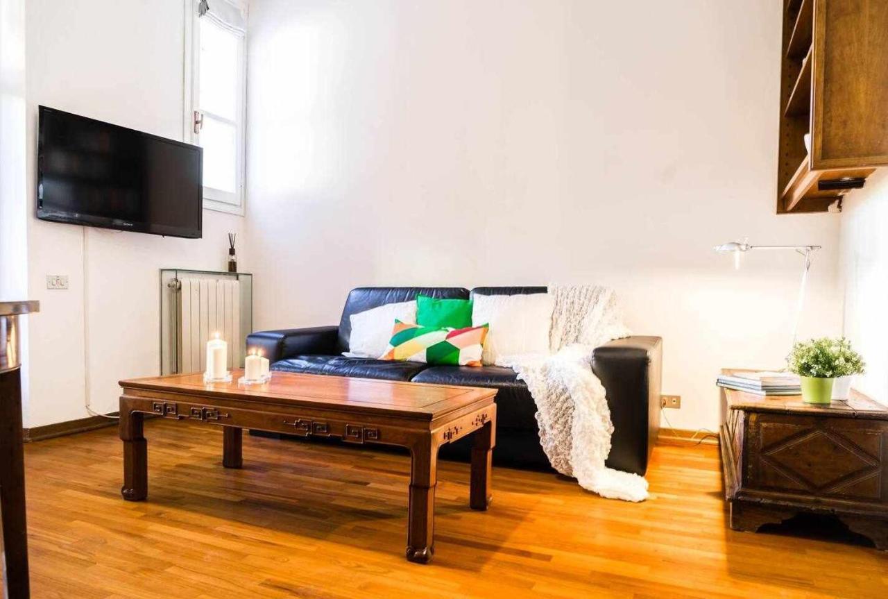 Ferienwohnung Ma08A Beautiful Flat With Terrace In Pta Nuova Mailand Exterior foto